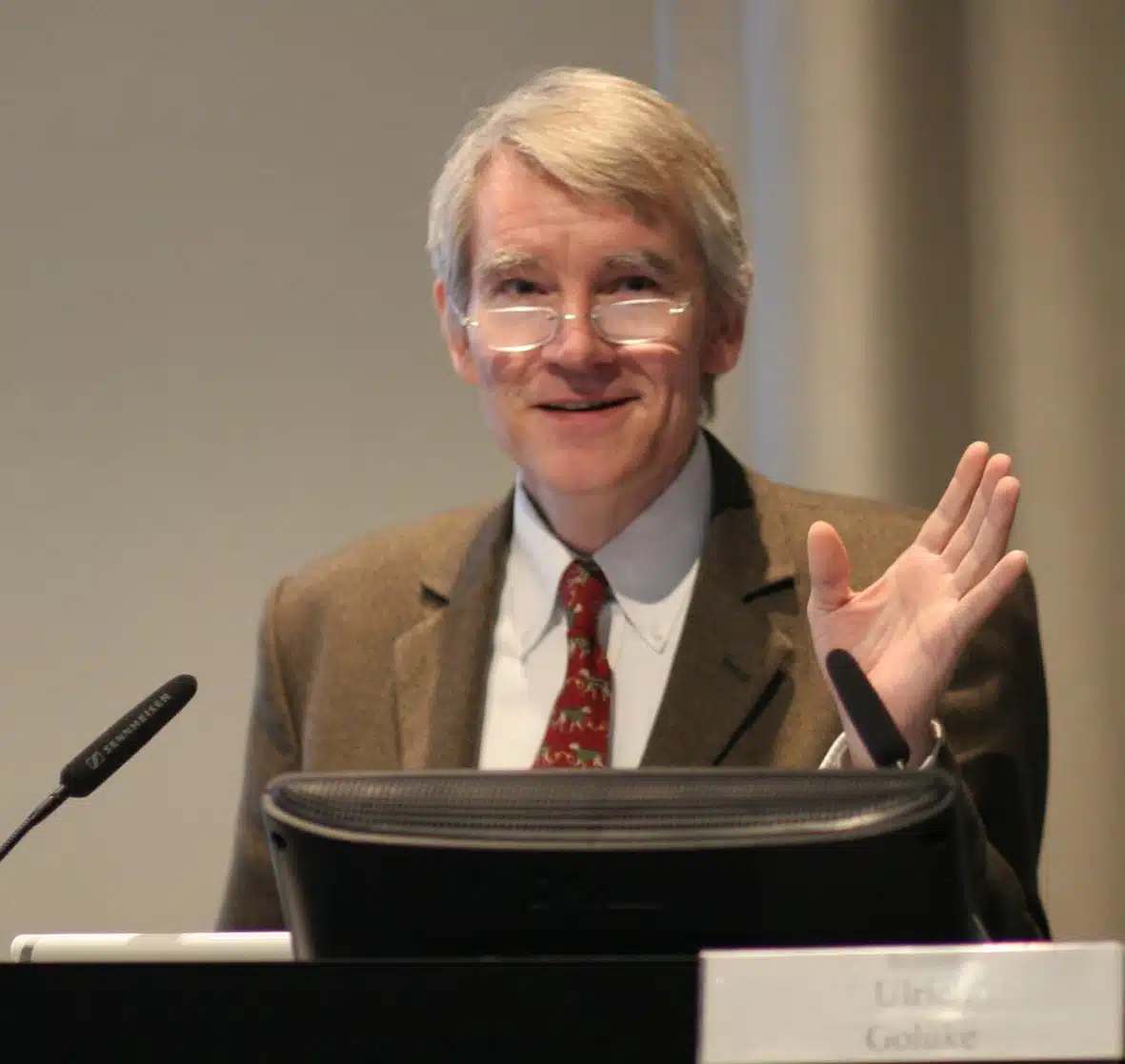 Professor Ulrich Golüke